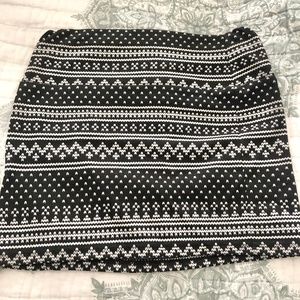 Miniskirt black and white